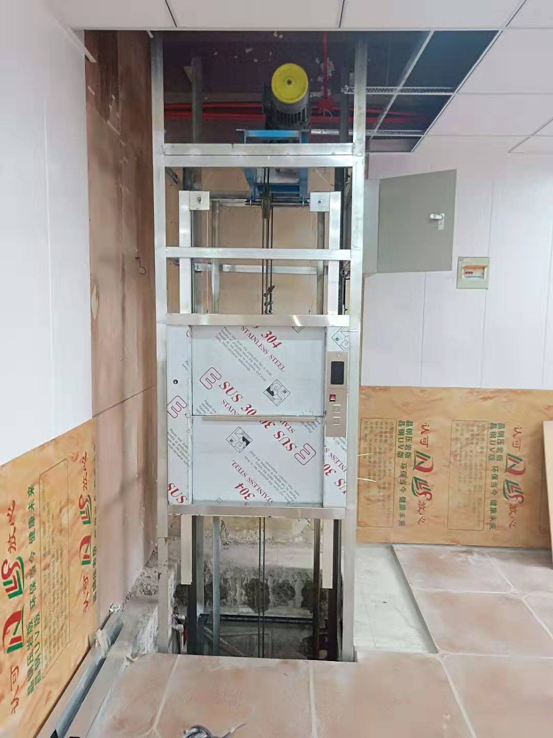 窗口式 傳菜梯